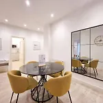 Buen Pastor Cathedral - Iberorent Apartamento